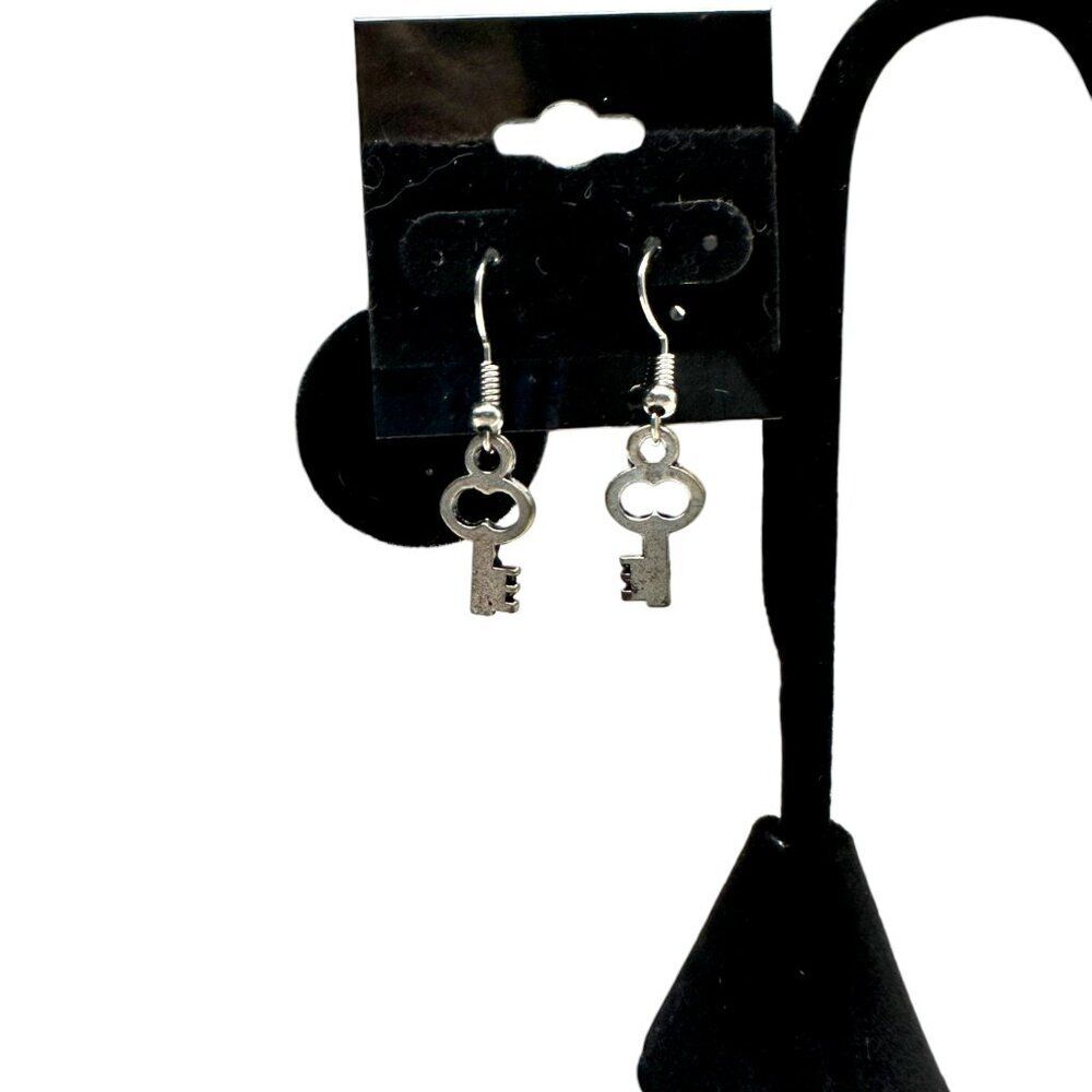 Tiny Key Dangles - Picture 2 of 4